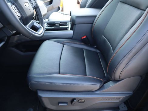 New 2026 Ford F250 Lariat w/ FX4 Off-Road Package image 11