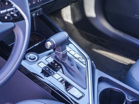 New 2026 Kia Niro SX image 21