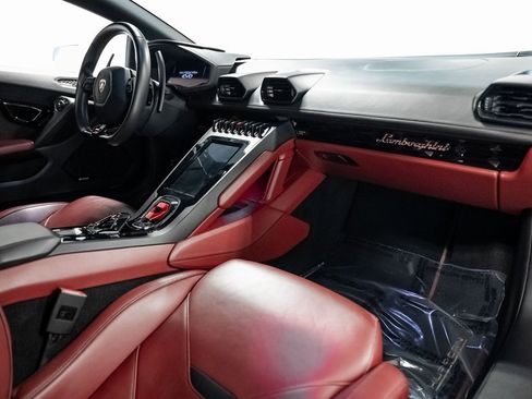 Used 2020 Lamborghini Huracan EVO image 56