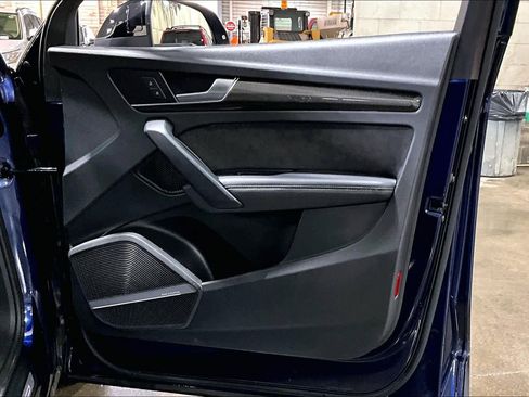 Used 2020 Audi SQ5 Premium Plus w/ Premium Plus Package image 22