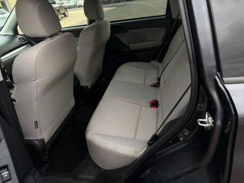 Used 2018 Subaru Forester 2.5i Premium image 7