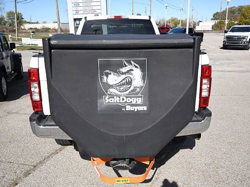 Used 2020 Ford F350 XLT image 6