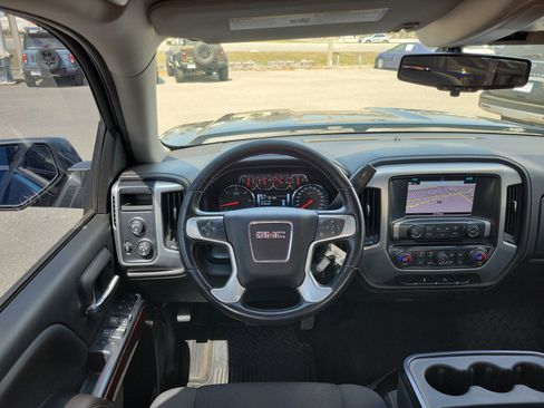 Used 2017 GMC Sierra 1500 SLE w/ SLE Value Package image 19