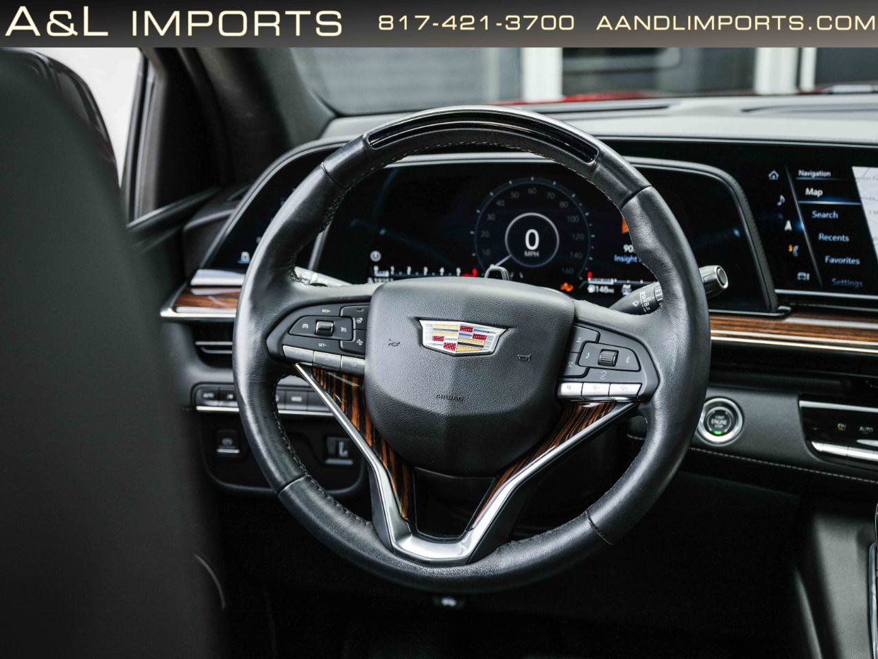 Used 2024 Cadillac Escalade ESV Premium Luxury AWD/4WD image 8