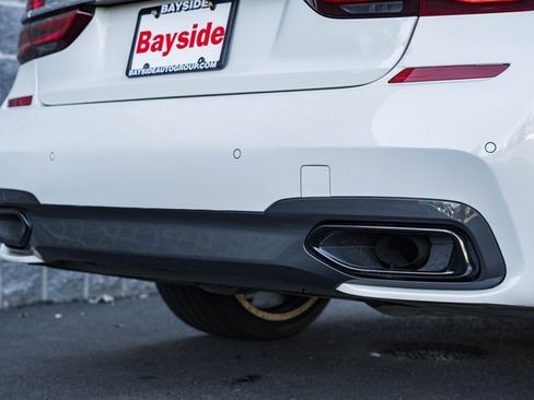 Used 2019 BMW 740i 740i w/ M Sport Package image 8