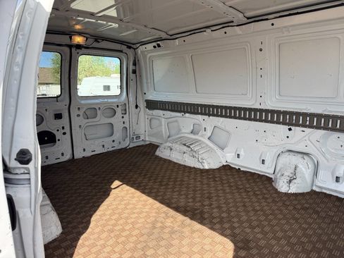 Used 2008 Ford E-250 and Econoline 250 RWD image 26