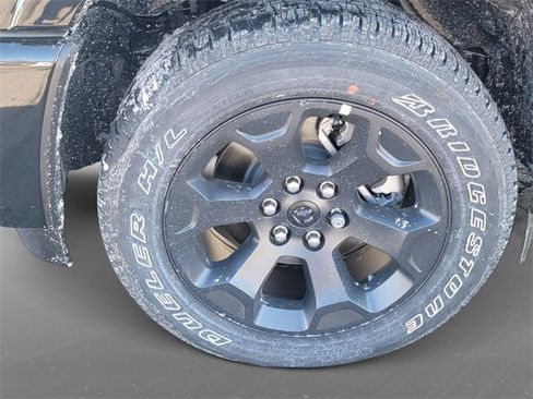 New 2026 RAM 1500 4x4 Crew Cab image 10