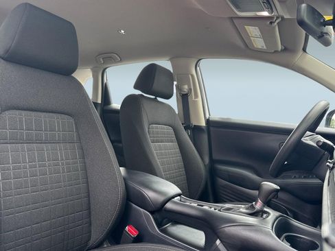 Used 2025 Honda HR-V LX image 30