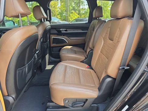 Used 2022 Kia Telluride SX w/ SX Prestige Package AWD/4WD image 10