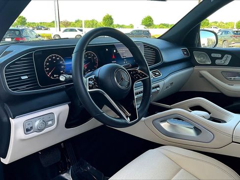 Used 2025 Mercedes-Benz GLE 350 4MATIC image 16
