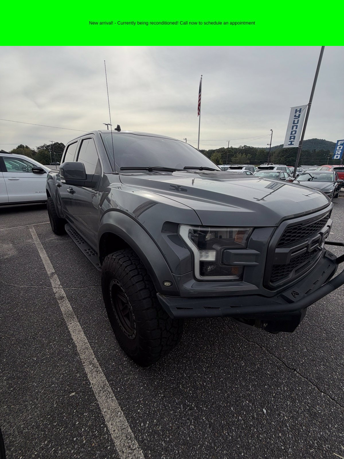 Used 2020 Ford F150 Raptor w/ Equipment Group 802A Luxury AWD/4WD image 4