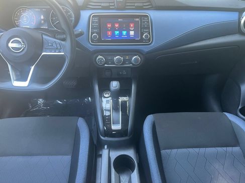Used 2025 Nissan Versa SV FWD image 17