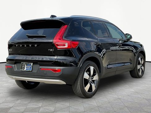 Used 2020 Volvo XC40 T5 Momentum w/ Protection Package Premier AWD/4WD image 6