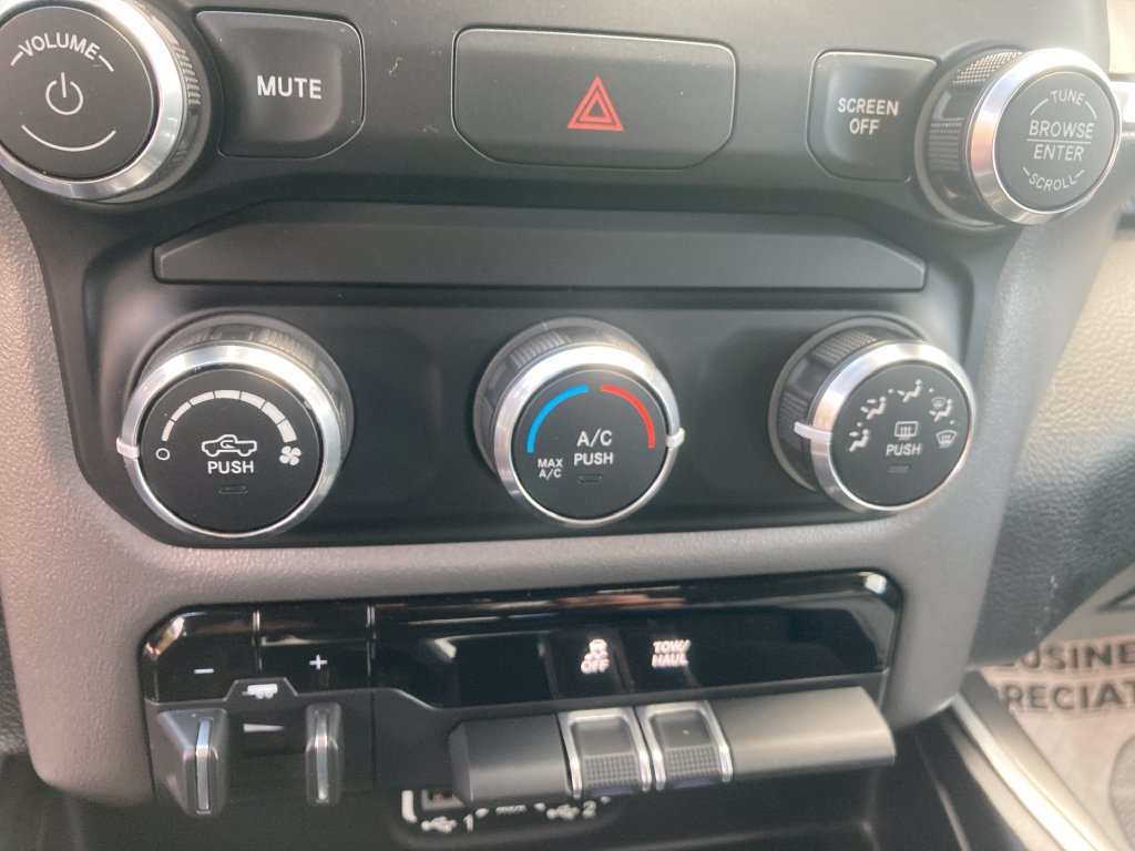 Used 2020 RAM 1500 Big Horn AWD/4WD image 27