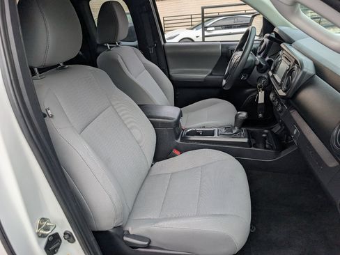 Used 2019 Toyota Tacoma SR RWD image 7