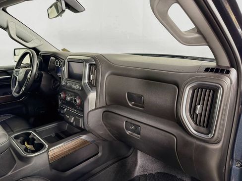 Used 2019 Chevrolet Silverado 1500 LT Trail Boss AWD/4WD image 26