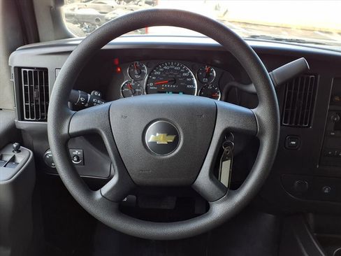 New 2026 Chevrolet Express 2500 Extended RWD image 19