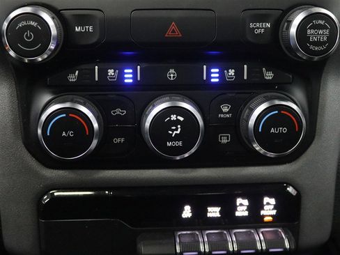 Used 2021 RAM 1500 Sport w/ Level 2 Equipment Group AWD/4WD image 28