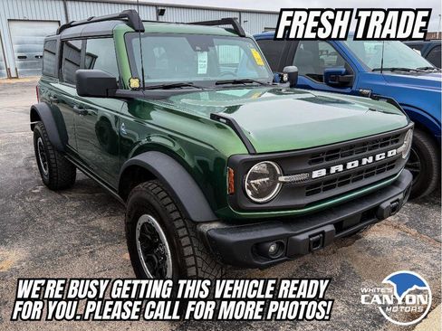Used 2024 Ford Bronco Black Diamond w/ Sasquatch Package image 5
