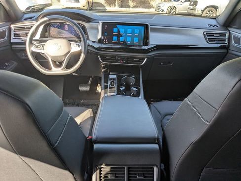Used 2025 Volkswagen Atlas Cross Sport SE image 25