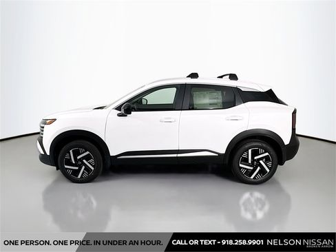 New 2026 Nissan Kicks SV w/ SV Premium Package image 8