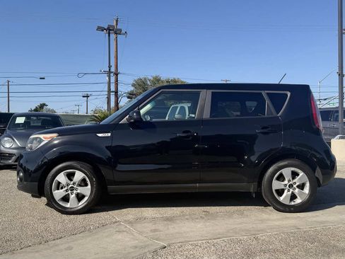 Used 2019 Kia Soul FWD image 2
