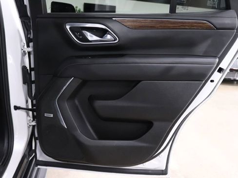 Used 2021 Chevrolet Tahoe High Country image 17