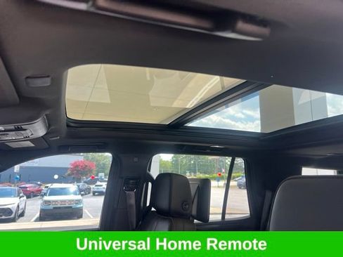 Used 2021 Chevrolet Tahoe RST w/ Luxury Package RWD image 15