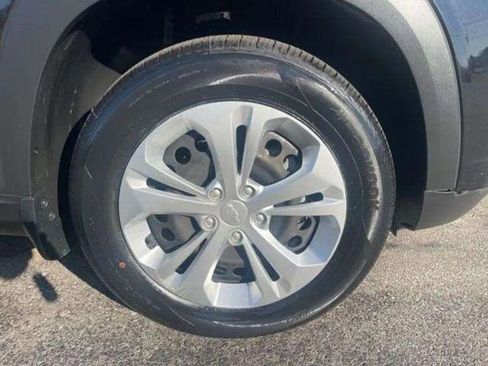 Used 2024 Chevrolet Trax LS image 13
