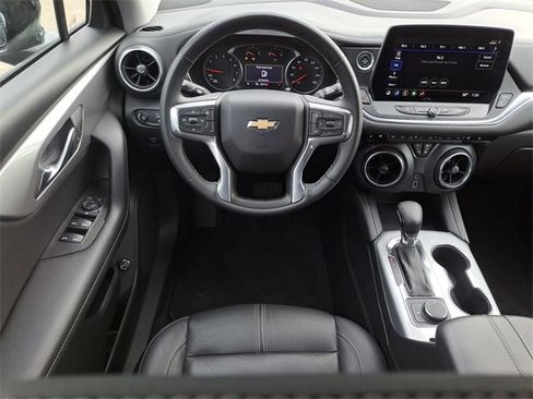 Used 2024 Chevrolet Blazer LT w/ LPO, Black Grille Bar Package image 11
