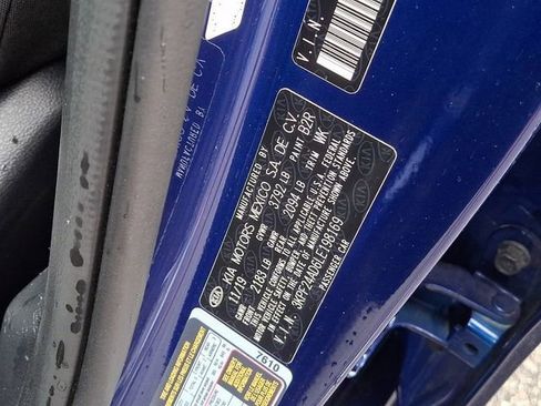 Used 2020 Kia Forte LXS FWD image 35