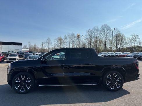 Used 2025 GMC Sierra EV Denali AWD/4WD image 2