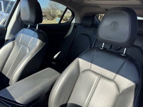 Used 2018 Alfa Romeo Stelvio Ti image 11