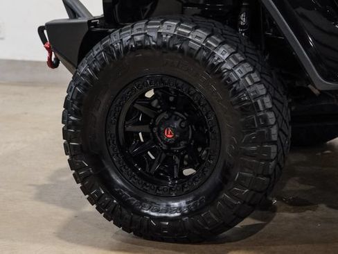 Used 2020 Jeep Wrangler Unlimited Rubicon AWD/4WD image 9