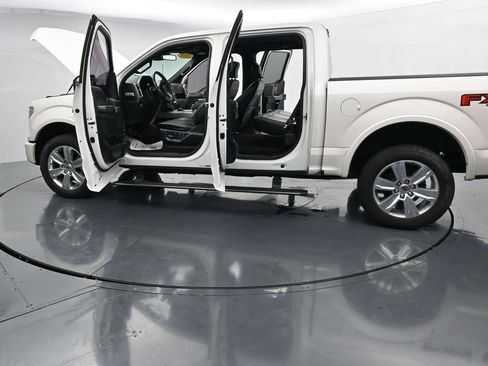 Used 2016 Ford F150 Platinum w/ Equipment Group 701A Luxury AWD/4WD image 37