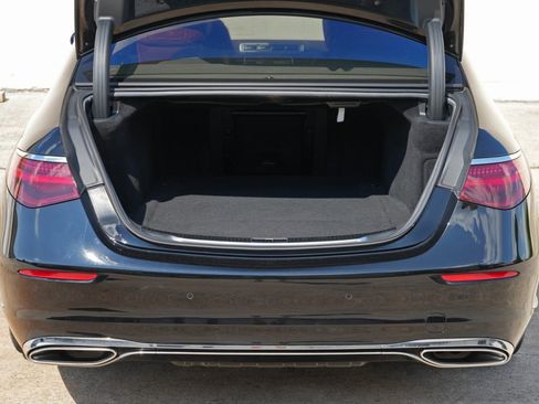 Used 2024 Mercedes-Benz S 580e 4MATIC Sedan image 10