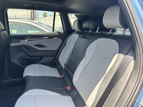 New 2026 Volkswagen Tiguan SE R-Line FWD image 11