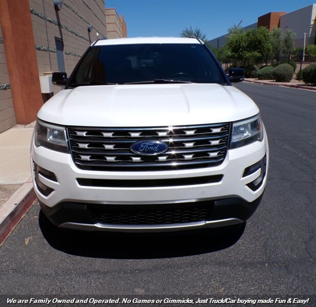 Used 2017 Ford Explorer XLT w/ Equipment Group 202A FWD image 2