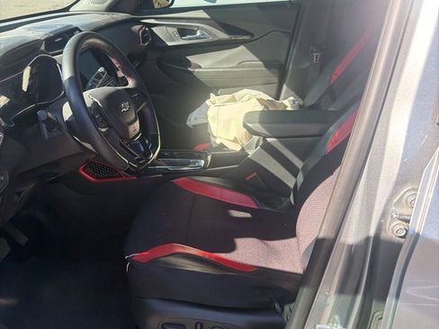 Used 2023 Chevrolet TrailBlazer RS w/ Convenience Package image 9