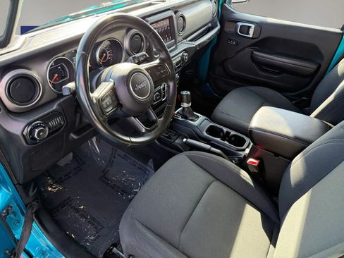 Used 2019 Jeep Wrangler Unlimited Sport S AWD/4WD image 11