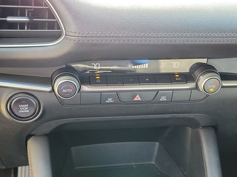Used 2023 MAZDA MAZDA3 s FWD image 22