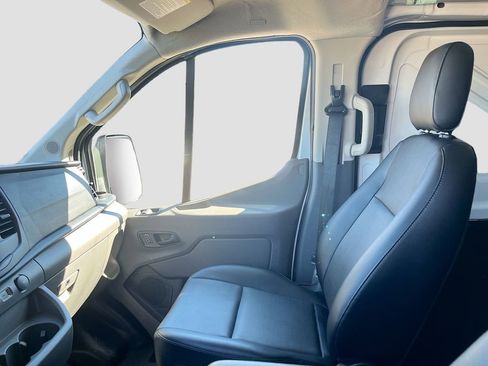 Used 2024 Ford Transit 150 Low Roof AWD image 23
