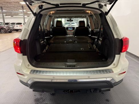 Used 2017 Nissan Pathfinder SL w/ SL Premium Package AWD/4WD image 28