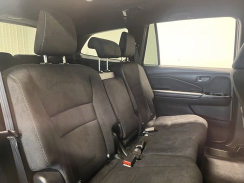 Used 2022 Honda Pilot Sport image 13