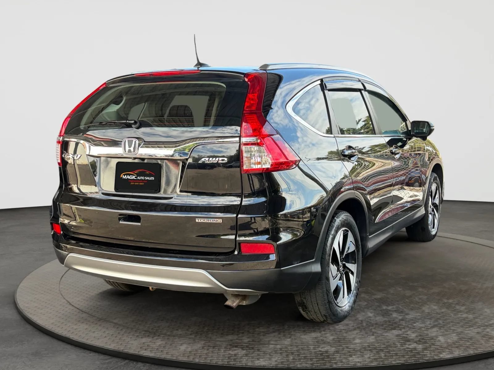 Used 2016 Honda CR-V Touring image 10