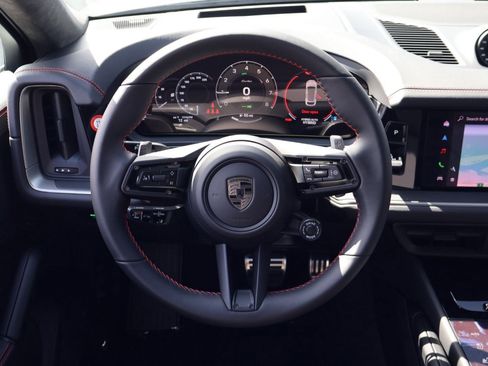 New 2026 Porsche Cayenne Turbo image 15