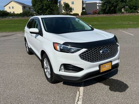 Used 2023 Ford Edge SEL w/ Convenience Package AWD/4WD image 2