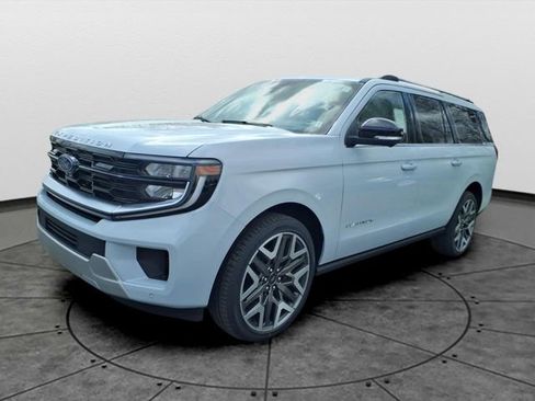 New 2026 Ford Expedition Max Platinum AWD/4WD image 1