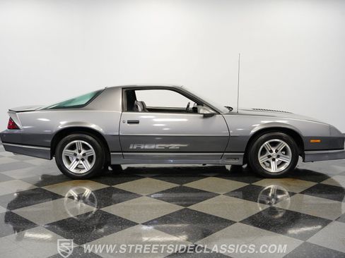 Used 1988 Chevrolet Camaro IROC-Z RWD image 15