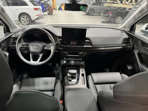 Certified 2025 Audi Q5 e Premium Plus w/ Premium Plus Package AWD/4WD image 13
